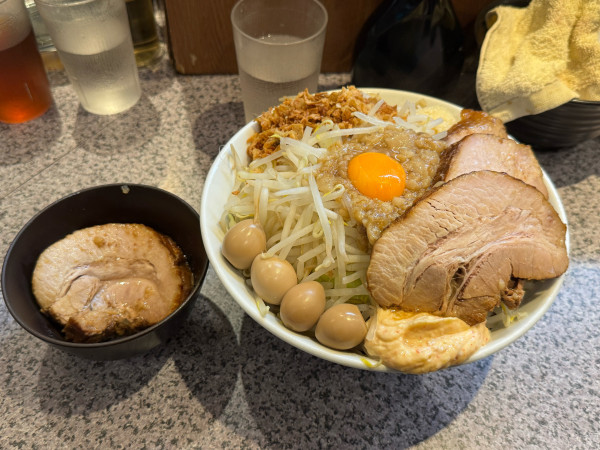 「汁なし中盛り」@ラーメン宮郎の写真