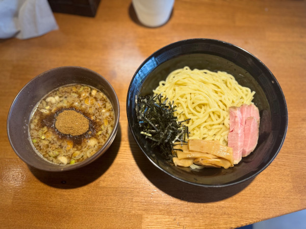 「限定 醤油つけ麺(並盛) 1000円」@廻麺鶏千 高田馬場店の写真