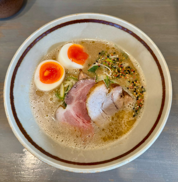 「濃厚なおそば（醤油）」@麺房 鶏くらふとの写真