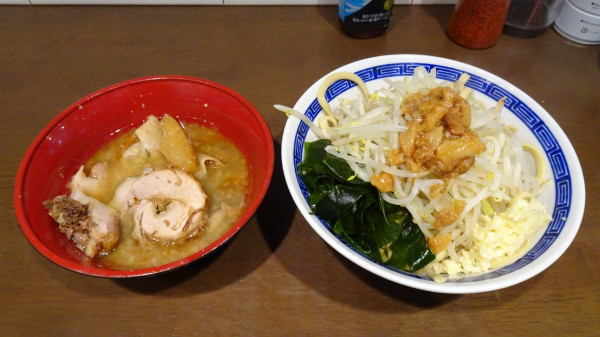 「肉つけそば（1200円）＋ちょいわかめ　ヤサイニンニクアブラ」@ラーメン ゼンゼンの写真