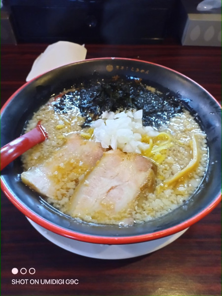 「燕黒らあめん」@煮干しらあめん 燕黒の写真