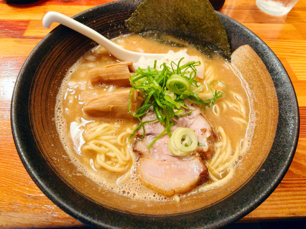 「らーめん」@瞠 池袋店の写真