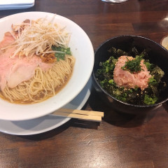 紅ズワイガニらぁ麺 まるはち屋の画像