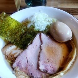 和節煮干しそば大盛 トッピング､味玉とチャーシュー