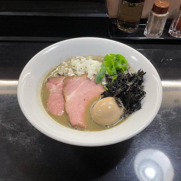 「濃厚そば+味玉」@麺処 晴の写真