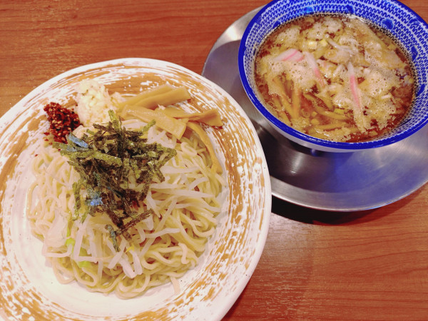 「坂戸つけめん（小）　９５０円」@びんびん豚 坂戸店の写真