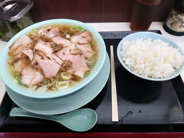 「チャーシュー麺  メシ大」@新橋ニューともちんラーメン 蒲田西口駅前店の写真