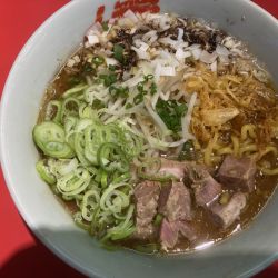 【限定】焦がし醤油ラーメン+薬味ネギ+コロチャー