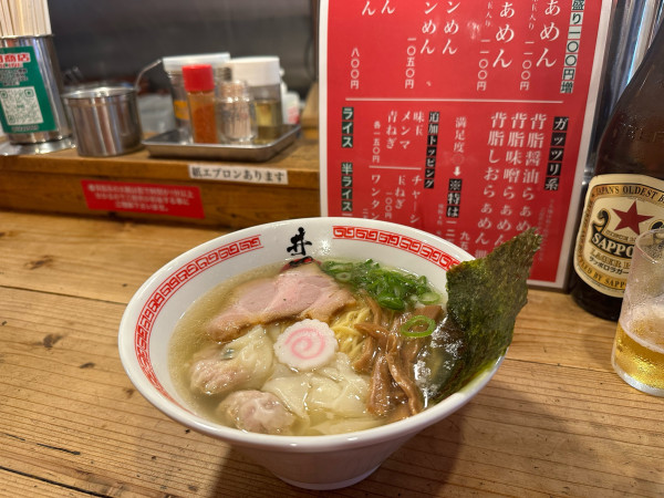「しおワンタンめん」@井田商店の写真