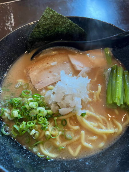 「鶏白湯らーめん」@六代目 麺処「まるは」極 西船橋店の写真