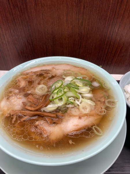 「中華そば」@新橋ニューともちんラーメン 蒲田西口駅前店の写真