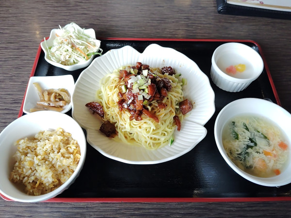 「北京ジャージャー麺定食　　1000円」@中華四川料理 香椒園 町田店の写真