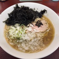 背脂煮干しラーメン＋岩のり、和え玉半玉