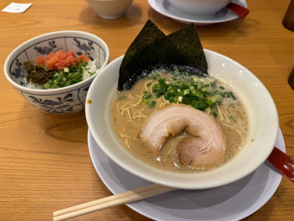 「ラーメン＋明太子ご飯」@がっとん 京急鶴見店の写真