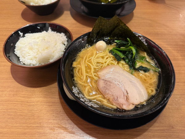 「ラーメン醤油」@町田商店 大崎店の写真