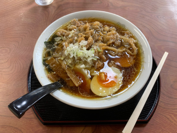「下館ラーメンとり皮W 1,000円」@さかえ屋食堂の写真