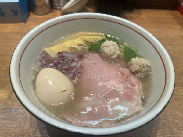 「蛤と鰹の中華そば(塩)」@貝そばもぉむの写真