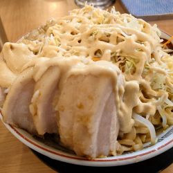 冷やし中華特大  ニンニクマシ  アブラマシ  ガリマヨ