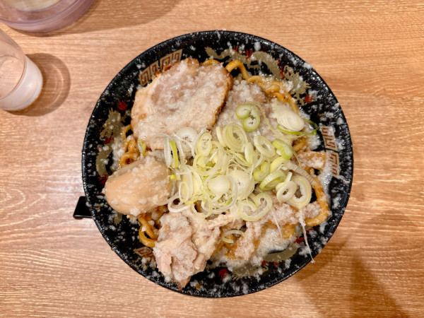 「爆盛油脂麺:1,100円」@らーめん 平太周 吉祥寺店の写真
