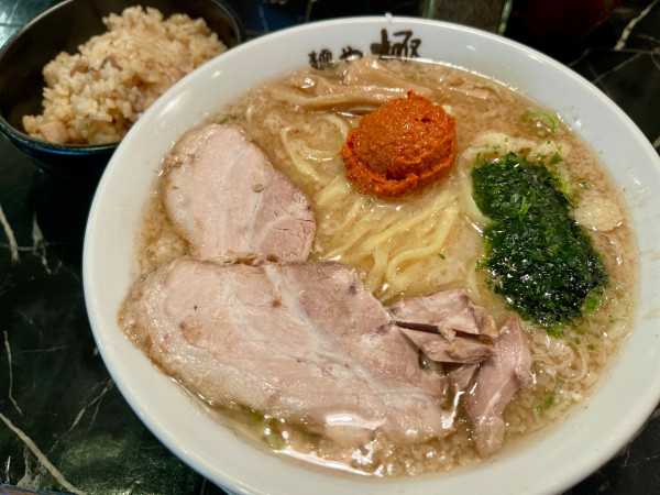 「山形辛味噌  大盛 (こってり)」@麺や 極の写真