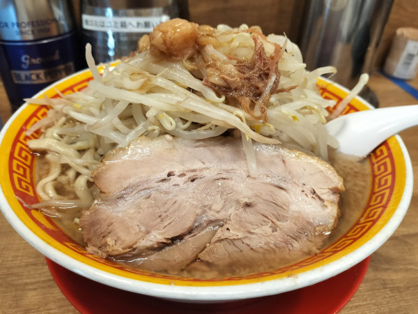 「ラーメン　220g」@えどもんど 新橋の写真