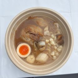 濃厚貝豚スープの北海道ホタテ白湯ラーメン