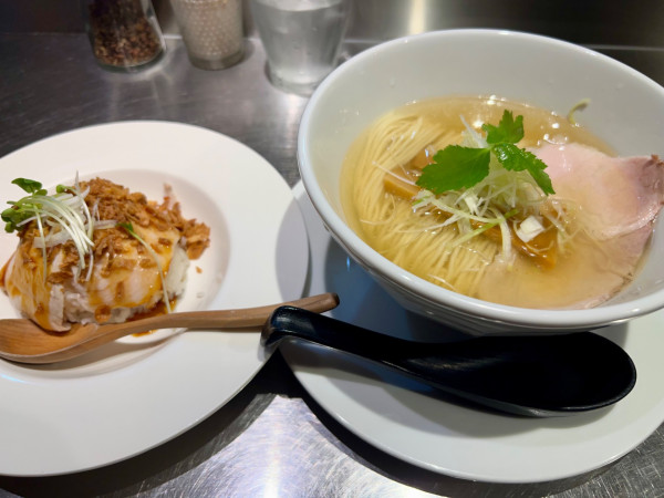 「塩そばと肉丼セット」@成城青果の写真