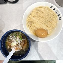 鰹昆布水のどごし麺 温スープ＋味玉