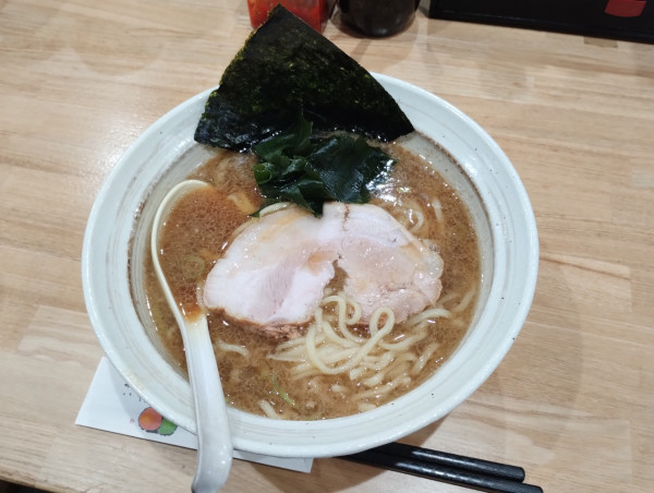 「節とんこつ 太麺 850円」@ラーメン心心の写真