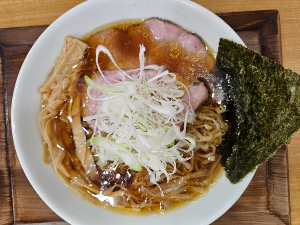 「醤油らーめん」@自家製麺たつ之也の写真