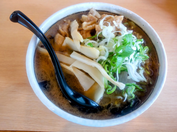 「ホルメン（醤油）950円」@らーめん夢想の写真