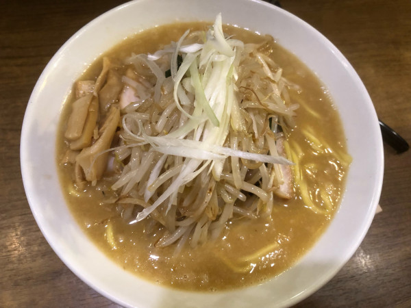 「チャーシュー味噌ラーメン並（1,250円）」@味噌麺処 田坂屋の写真