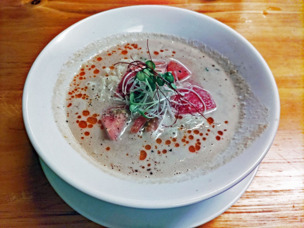 「トマト担々麺 650円」@かかし 野菜×お酒の写真