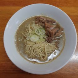 肉そば（850円）