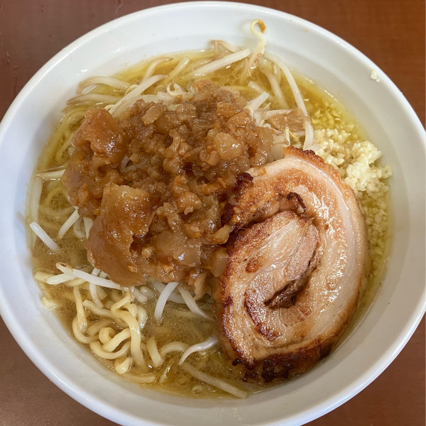 「背脂ニンニクラーメン1000円」@豚粉屋の写真