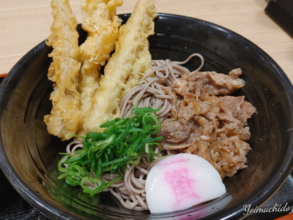 「冷し肉ごぼ天３本ぶっかけそば（830円）」@資さんうどん 北鴻巣店の写真