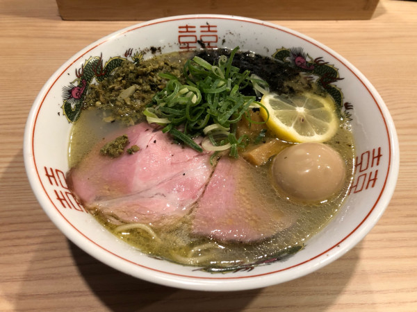 「特製牡蠣拉麺」@オリオン食堂の写真