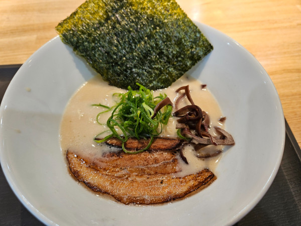 「甲斐豚骨ラーメン」@甲斐豚骨ラーメン ぶーちゃんの写真