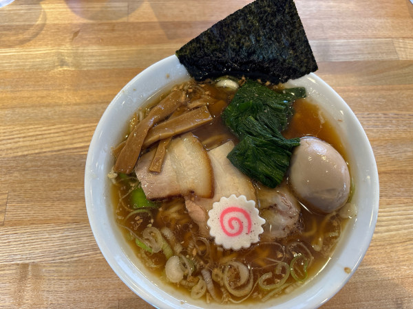 「生姜醤油ラーメン味玉子」@自家製麺しげの写真
