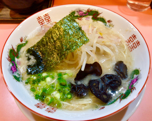 「九州とんこつ　800円　替え玉150円」@大公 金沢文庫店の写真