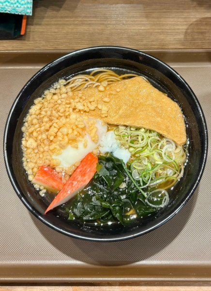 「特選富士そば（580）」@名代 富士そば 新宿都庁店の写真