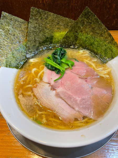 「ラーメン並」@家系ラーメン六郷家の写真