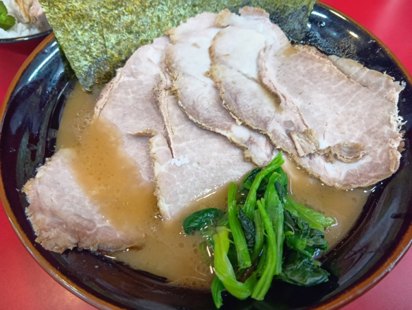 「チャーシュー麺並　ライス」@横浜ラーメン 山本家の写真