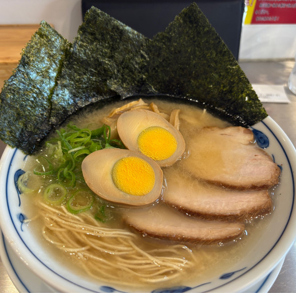 「英スペシャル＋替玉＋サービス半ライス」@らーめん英 下高井戸店の写真