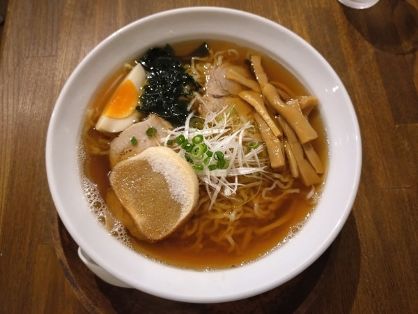 「煮干しらーめん(細麺)800円」@らーめん 砂小屋の写真
