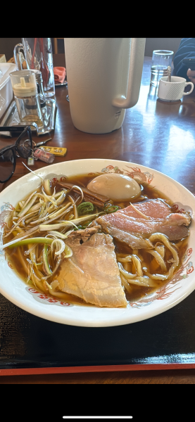 「醤油ラーメン味玉」@麺や しげとみ～の写真