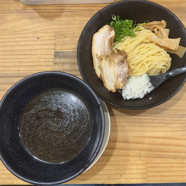 「黒つけ麺」@らーめん 世界一 京橋本店の写真