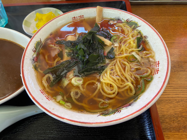 「カレーセット(ラーメン、お新香、アイスコーヒー)1100」@長春の写真