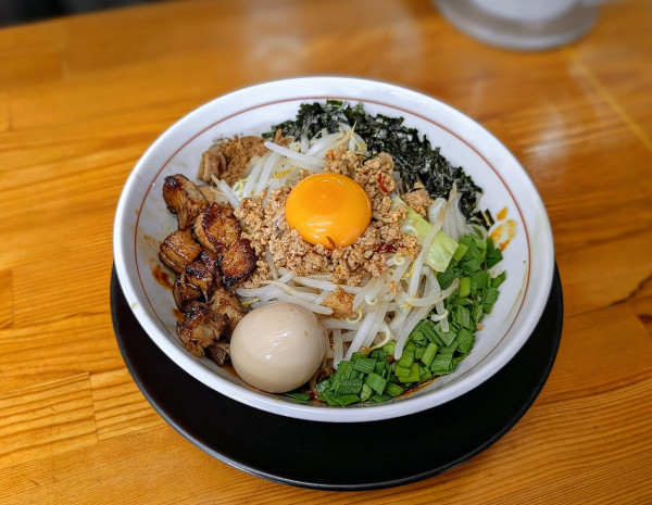 「誤爆まぜそば」@ラーメン・つけ麺 爆王の写真