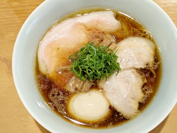 「中華そば＋味玉」@中華そば しば田の写真